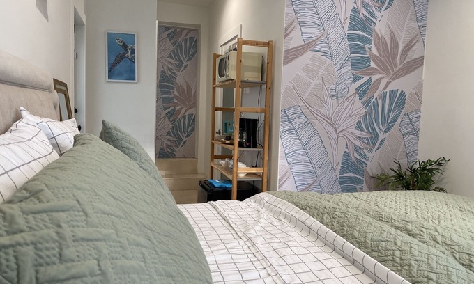 Little Havana Apartment | cozy independent suite-Great Location !nAcogedora suite cerca de todo !