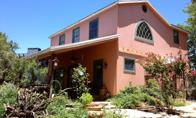 Mouth Of Pedernales Cottage | Cozy Lakefront Retreat - Winery, Massage, Yoga, Kayaks, SUPS, Krause Springs!