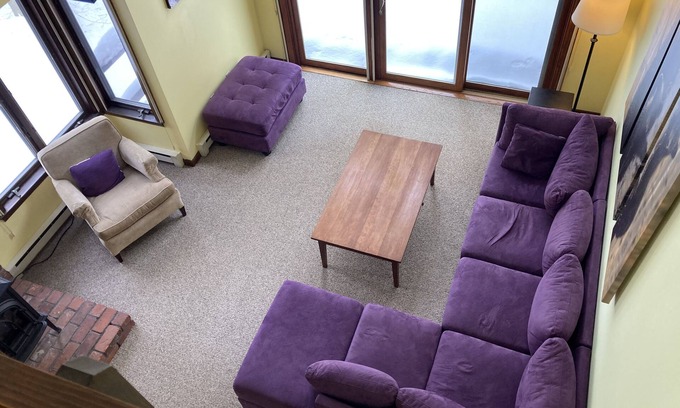 Grantham Condo | Cozy, light-filled condo - 5 min from beach!