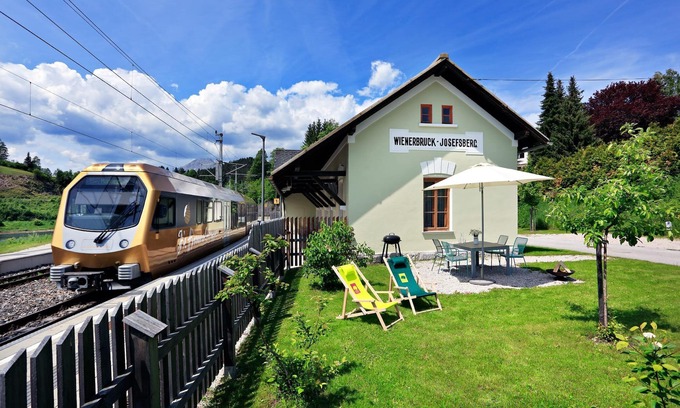 Wienerbruck Apartment | Cozy, lovingly renovated apartment in Wienerbruck station