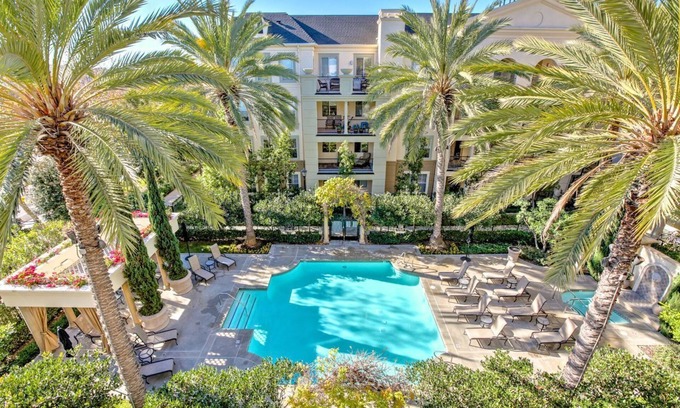 Airport Area Condo | Cozy, Modern Condo in Irvine 2br/2.5ba