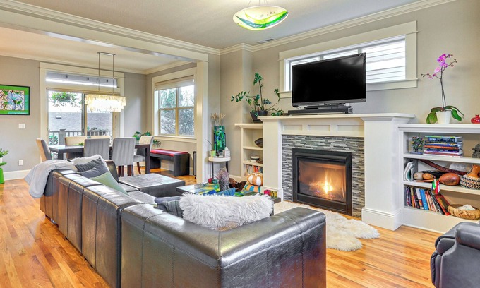 Piedmont House | Cozy Modern Craftsman in North Portland