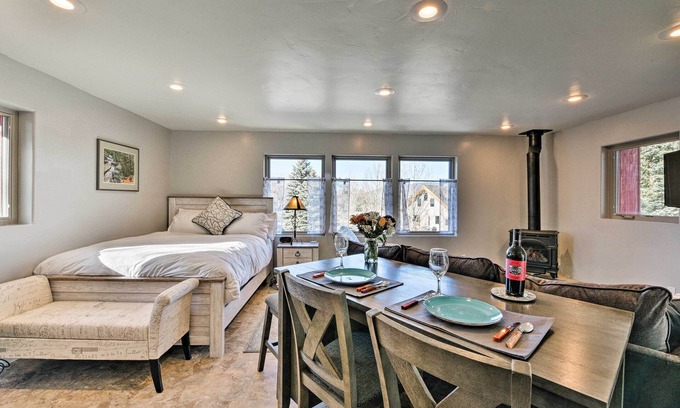 Buena Vista Apartment | Cozy Mountain Studio By Main Street & Hot Springs!