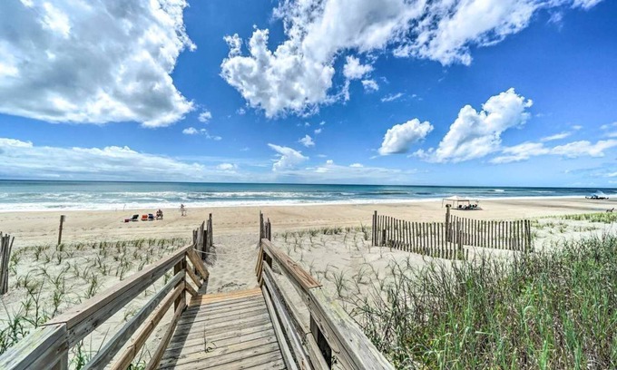 Emerald Isle Cottage | Cozy Ocean Front Cottage!
