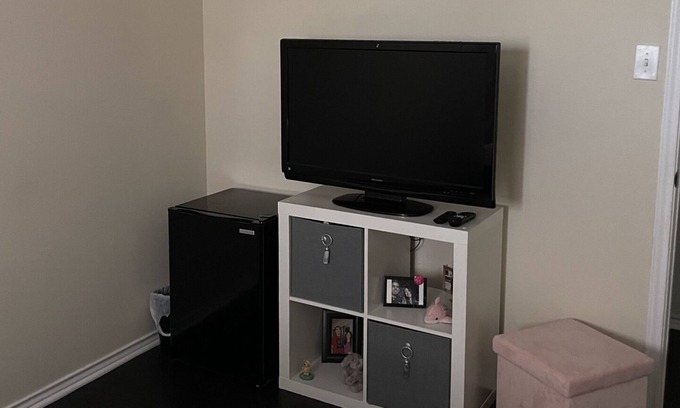 Stone Oak House | Cozy one bedroom in a nice neighborhood