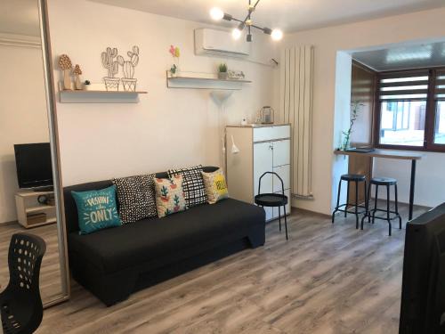 Pitesti Apartment | Cozy Place 5a-Self Check in & out-HBO MAX