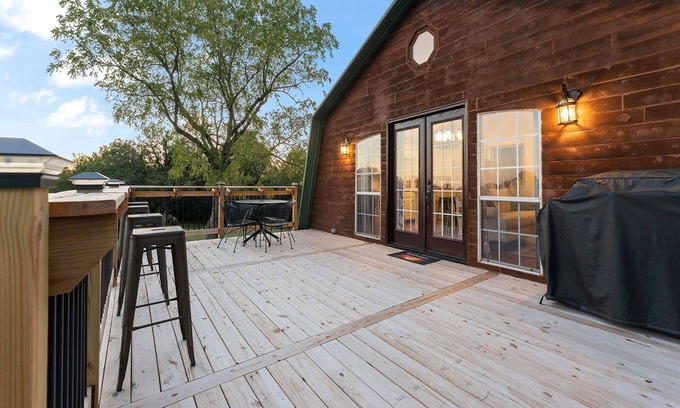 Rogers Cabin | Cozy Posy Cabin - Mountain Top Cabin on 18 acres!
