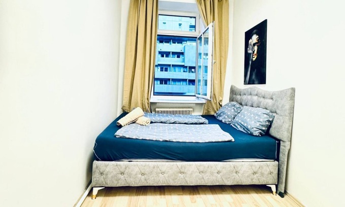 Grinzing Apartment | Cozy Private Room | Shared Flat Near FAC Platz