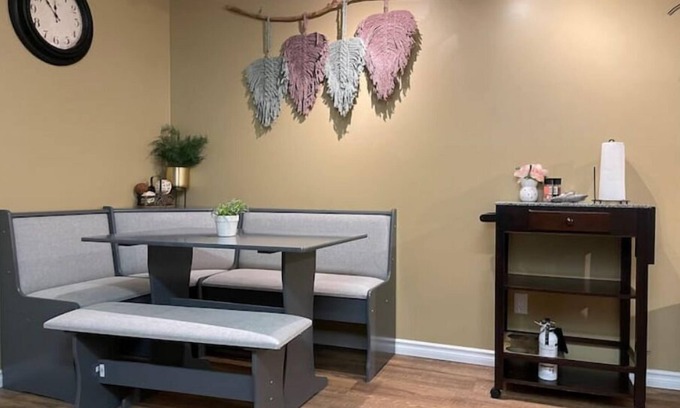 Armstrong Bed & Breakfast | Cozy & Private Self-Contained Suite in Armstrong