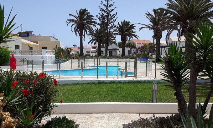 Corralejo House | Cozy property in beautiful setting, 150m from the sea, close to town