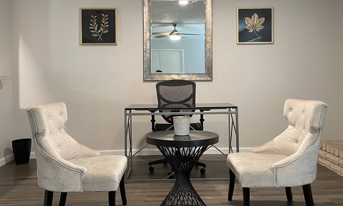 Cypress House | Cozy quiet 3/2/2 Sleeps 6 - North Houston -Cypress area -Easy access to freeway