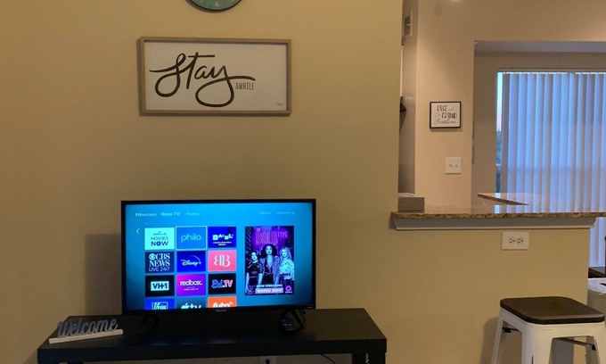 Far North Dallas Apartment | Cozy R&R in Dallas