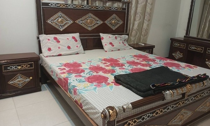 Karachi House | Cozy room with comfortable and peaceful area