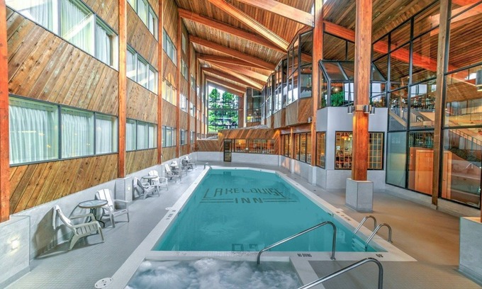 Lake Louise Condo | Cozy Rustic Condo in a Great Lake Louise Location!