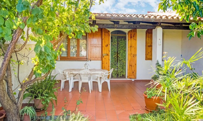 La Ciaccia Villa | Cozy Sardinian Villa with Garden