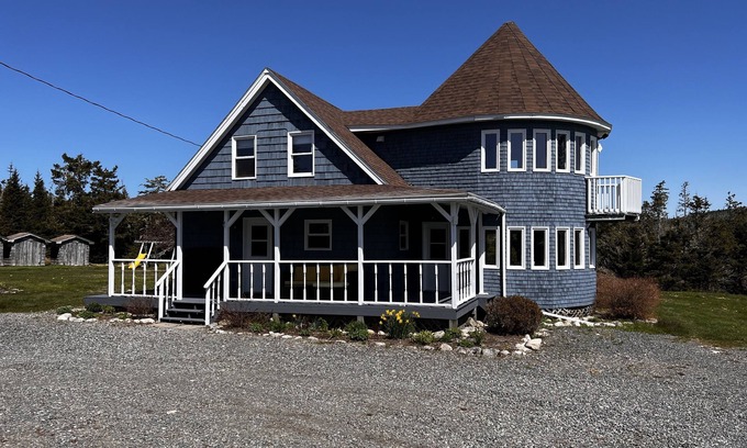 Guysborough County House | Cozy Seaside 3 Bedroom Cottage in Cole Harbour Village in Guysborough County