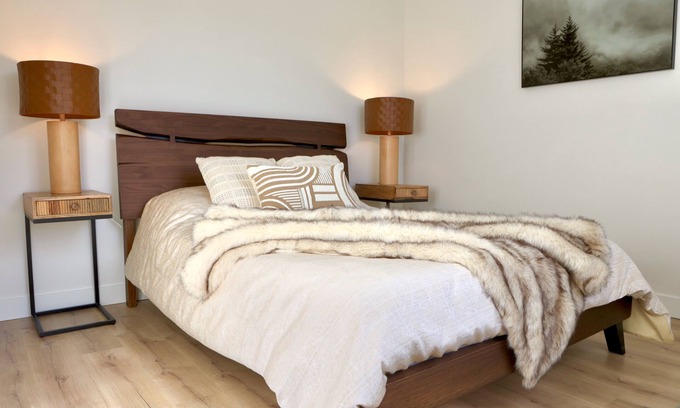 Shawnigan Lake Villa | Cozy Shawnigan Lake Carriage House