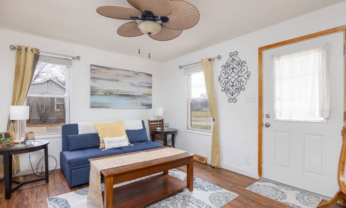 Johnston House | Cozy & Spacious 1 BR Home