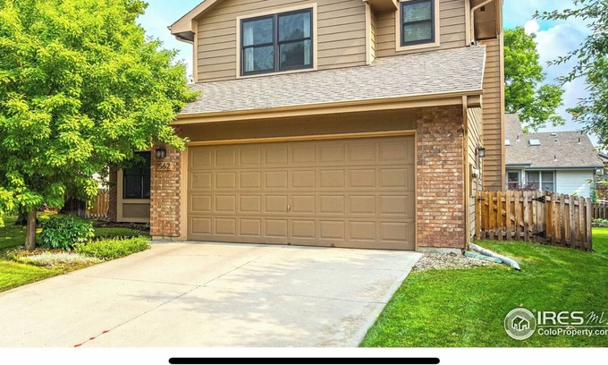 Fort Collins House | Cozy, spacious and centrally located family home, across from Golf Course