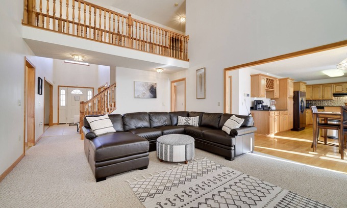 Tobyhanna House | Cozy Spacious Luxury Home with lots of Positivity!
