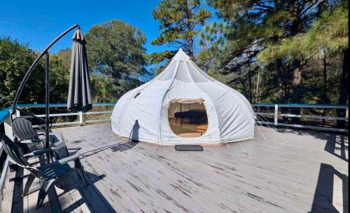 Mc Caskill House | Cozy Stargazer Belltent in Crater of Diamonds, Arkansas