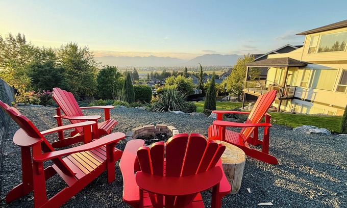 Eastern Hillsides House | Cozy stay at the Mountain Nest Suite w/hot tub