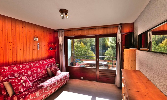 Le Chinaillon Apartment | Cozy studio for 4 with balcony, peaceful and near slopes