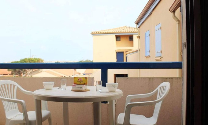 Port-la-Nouvelle Apartment | Cozy Studio Loft with A/C, Terrace, Near Beach & Shops – Sleeps 4