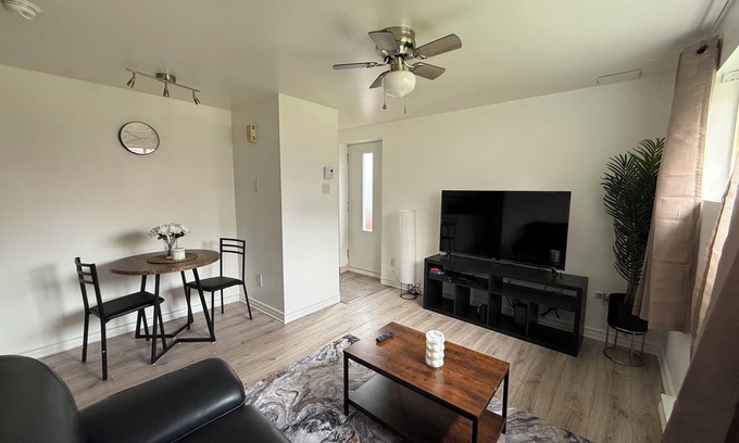 Repentigny Apartment | Cozy Studio near Montreal