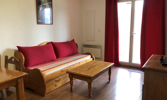 Peyragudes Apartment | Cozy T2 Apartment for 4 with Terrace, near Slopes, Free Shuttle, Mountain View, Access to Spa
