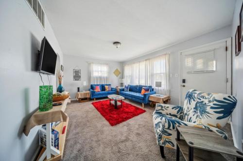 Cleveland House | Cozy two bedroom one bath