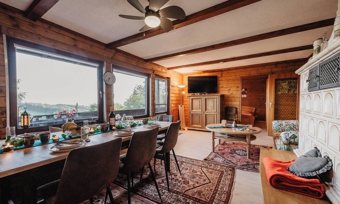 Thurmansbang Apartment | Cozy vacation apartment with south-facing balcony