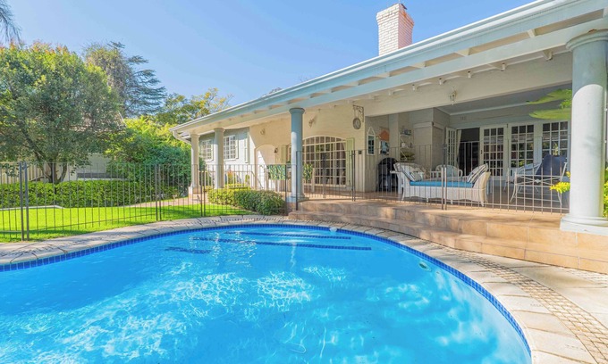 Greater Johannesburg Metropolitan Area House | Cozy Victorian Charm: Pool, Garden & Fireplace