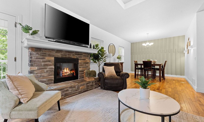 Branson Villa | Cozy Villa Violà *Golfing & Downtown* Sleeps 8