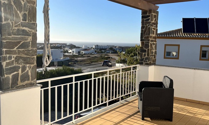 Aljezur House | Cozy villa with. Beautiful view into the. Sea