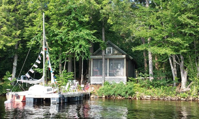 Town of Clifton Cottage | Cozy Waterfront Cabin on Cranberry Lake