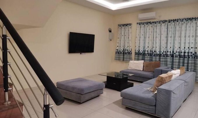 Bintulu House | Cozzy26 Homestay
