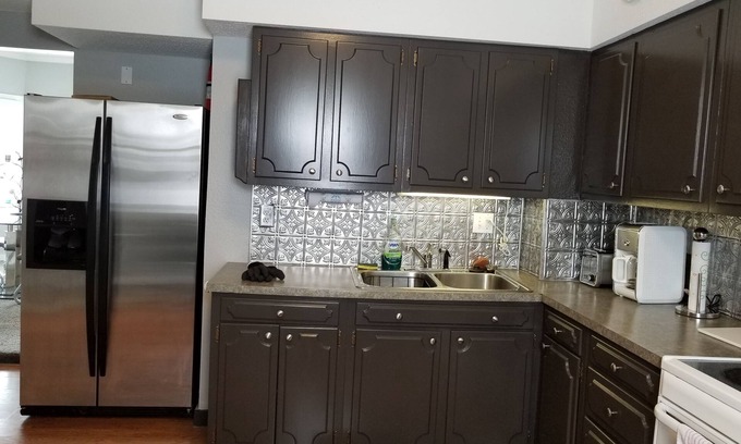 Cedar Rapids - Iowa City House | CR Short Stays