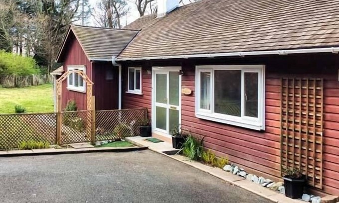 Gatehouse-of-Fleet Cottage | CRAIGLURE, family friendly, with open fire in Gatehouse Of Fleet