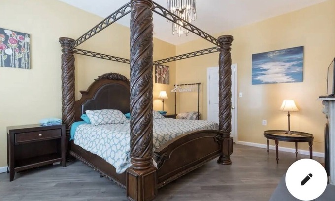 Newark Apartment | Crawford apt #2