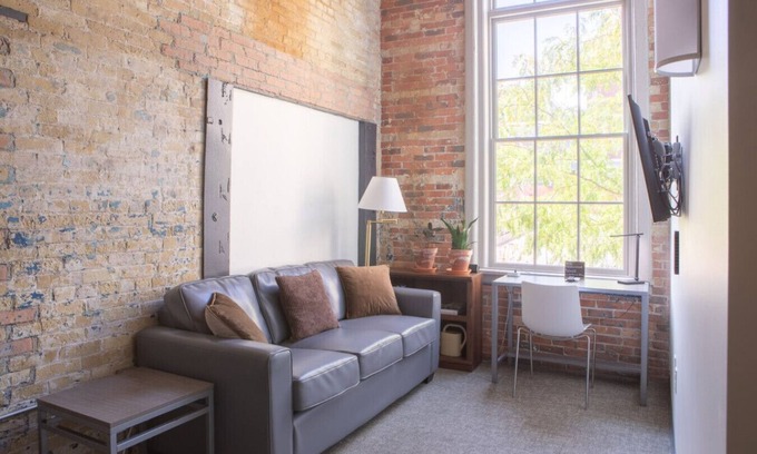 Westown Apartment | Cream City 1BR Apt - Just 3 Blocks to Fiserv with Gym and Parking