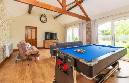 Earswick Apartment | Creamery Cottage with Games room and Free Parking