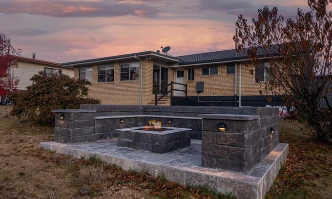 Stanthorpe House | Creek View Cottage-pool Table, Table Tennis, Views