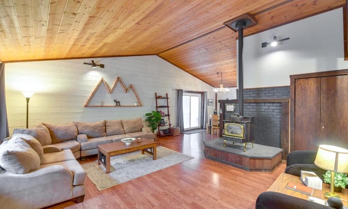 Downieville-Lawson-Dumont House | Creekside Cabin Easy Access to i-70 and Slopes!