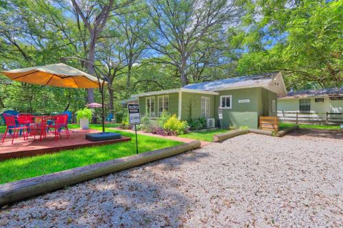 Wimberley House | Creekside Cabins - The Getaway