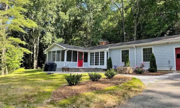 Hendersonville House | Creekside Cottage