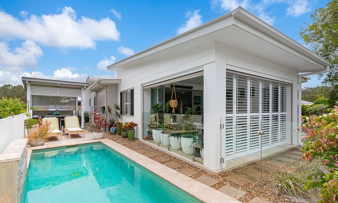 Pottsville House | Creekside Cottage - 3BR Tranquil Beach Home by uHoliday