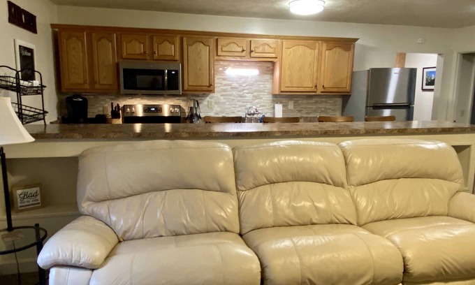 Spring Hill House | Creekside Cottage-House-2 bedroom 1 bath-All one level