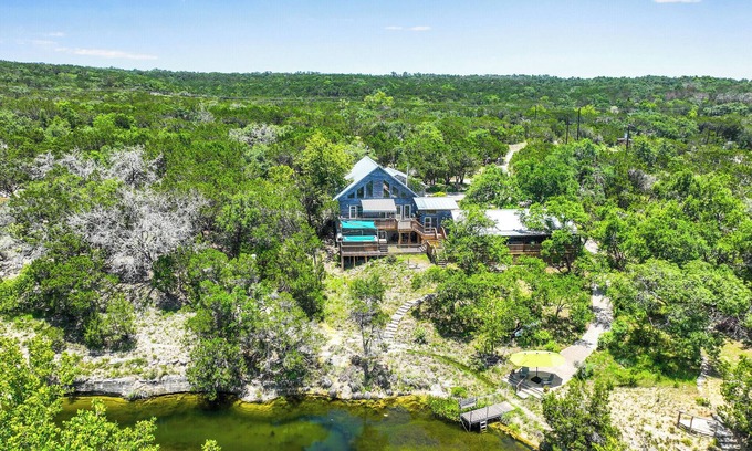 Wimberley House | Creekside Vista Escape I Families, Water, Hot tub