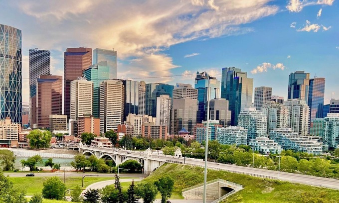 Crescent Heights House | CRESCENT HEIGHTS MAJESTY